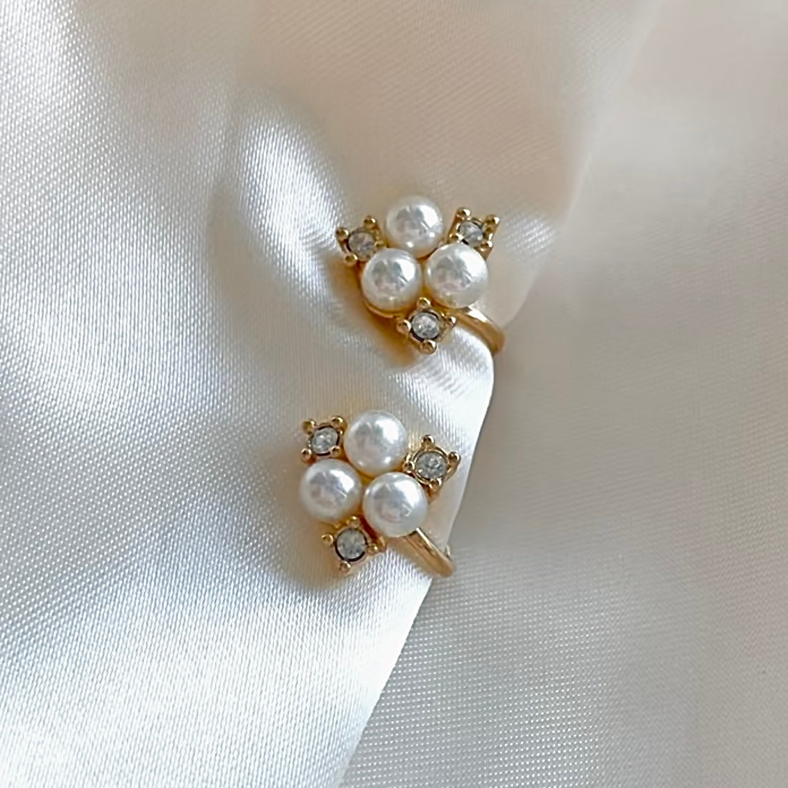 Christian Dior パールゴールド ヴィンテージイヤリング